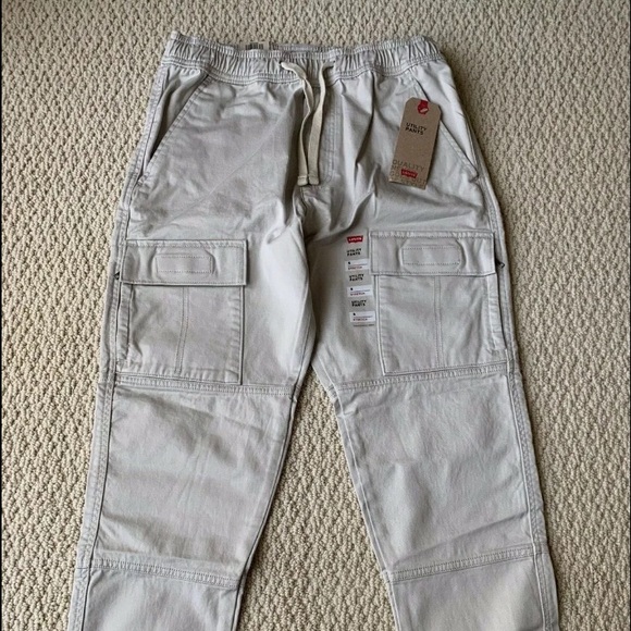 levi's utility jogger